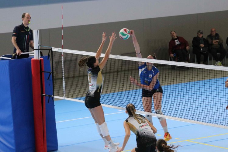 Gruppo Angelini VCCesena – Libertas Volley Forl� 2-3