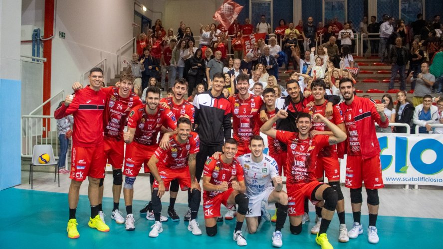 Cucine Lube Civitanova &#8211; Valsa Group Modena 3-1 (25-22, 25-22, 18-25, 25-17)