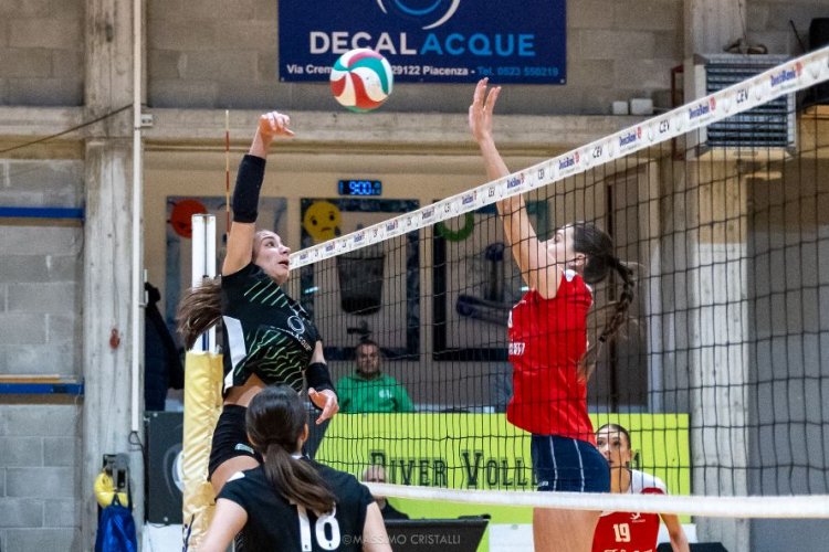Decalacque  River Piacenza  - San Rocco Trasporti Team 03 Piacenza  2-3 (25-20 22-25 20-25 25-14 13-15)