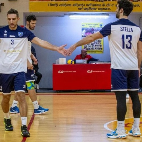 LA NEF Re Salmone Volley Libertas Osimo cede per 3 -1 dopo un derby avvincente