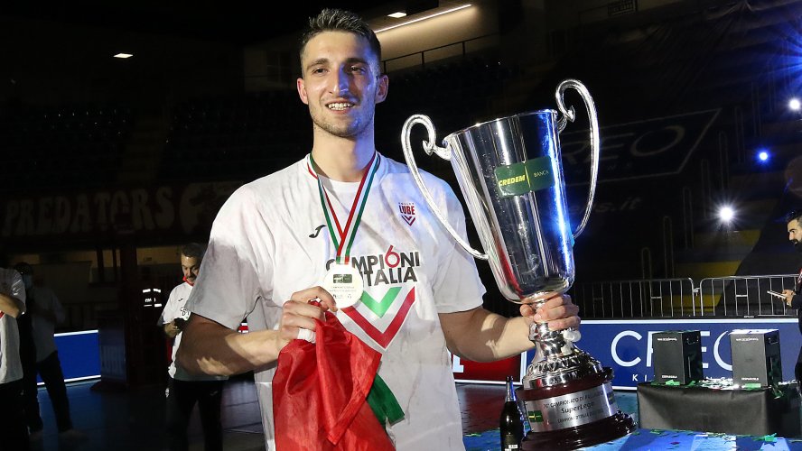 La A.S. Volley Lube saluta il centrale Jacopo Larizza.