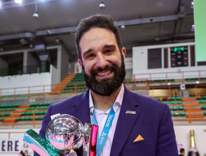 Rinnovato l'accordo con il tecnico Valerio Lionetti: sar l'head coach della CBF Balducci HR Macerata