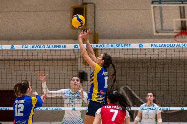 Volley serie B2 femminile girone E, il derby sorride ancora alla Rossetti Market Conad