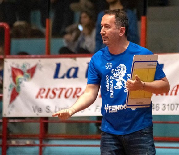 Una Fenix convincente supera Mirandola