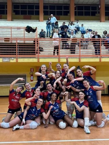 MTV Guffanti Group MI-VTB Eco Termo Logic Bologna  2-3 (25-17, 9-25, 19-25, 25-22, 13-15)