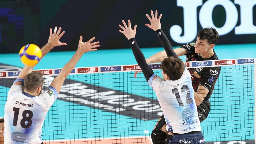La Mint Vero Volley passa in tre set all'Eurosuole Forum