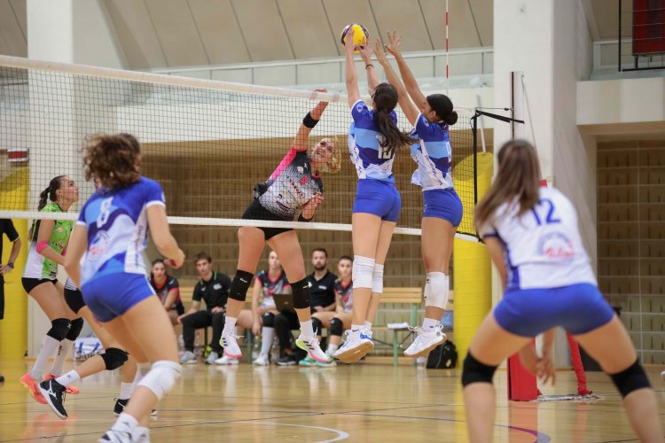 Volley Club B1 femminile, scontro al vertice per l&#8217;Elettromeccanica Angelini Cesena