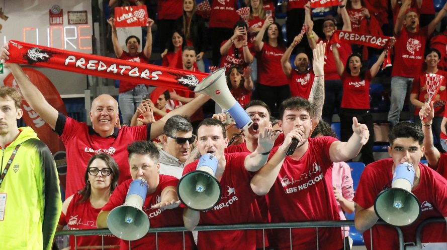 Gara 5 della Semifinale Scudetto tra cucinieri e Block Devils