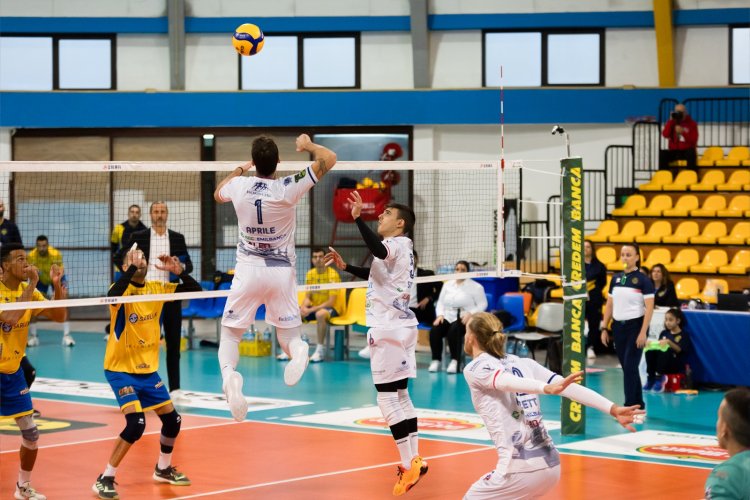 Sarlux Sarroch - Geetit Bologna 3-1 (25-23, 25-18, 25-27, 25-23)