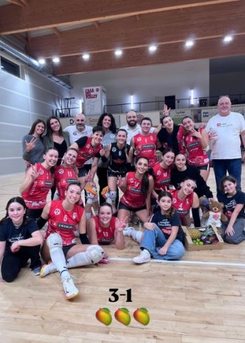 Emanuel Riviera VTR Rimini  –  Salfep Volley Samma FC 3-1 (25-17 25-15 10-25 25-22)