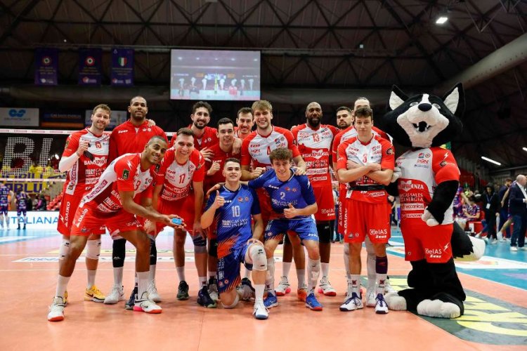 Gas Sales Bluenergy Volley Piacenza - Valsa Group Modena 3-1