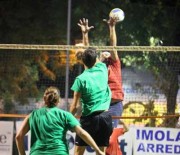 Parte da Punta Marina la caccia al titolo regionale di beach volley
