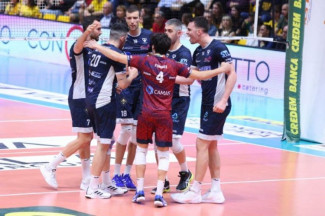 Valsa Group Modena - Cisterna Volley 3-2 (23-25, 25-23, 26-24, 23-25, 15-10)