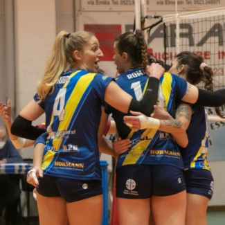 Volley serie B1 femminile girone D, la Conad Alsenese lotta ma cede a Imola (3-1)