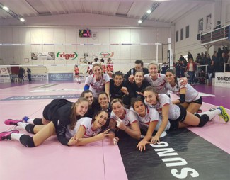 Volley Soverato - Conad Olimpia Teodora Ravenna 2-3 (25-16, 18-25, 25-18, 26-28, 12-15).