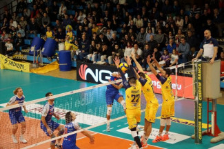 Stadium Pallavolo Mirandola - Ripartire dal PalaSimoncelli