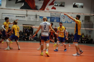 National Transports Villa d&#8217;Oro &#8211; Stadium Mirandola Volley   (2-3) | (30-32; 29-27; 25-23; 22-25; 8-15)