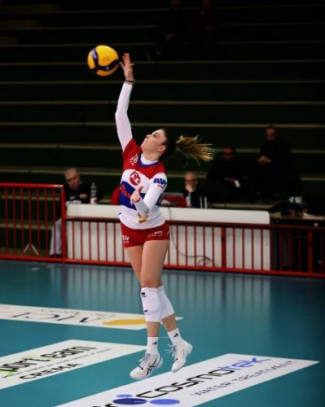 Volley B2 femminile, primo colpo al centro per la Pallavolo Alsenese: Elisa Frassi