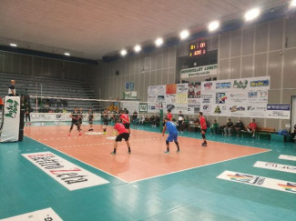 Volley Macerata  - Una Paoloni altalenante cade a Loreto