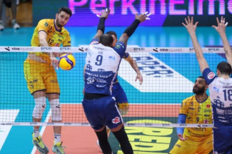 Modena Volley vince al tiebreak la maratona con Piacenza in gara1 dei quarti
