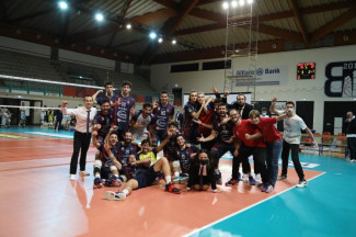 Geetit Bologna- Da Rold Belluno 3-2 ( 23-25, 25-17, 17-25, 25-22, 15-12. )