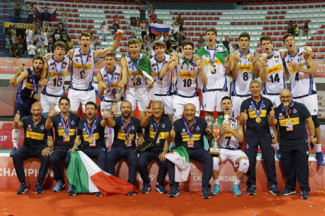 La Consar festeggia il titolo mondiale di Tommaso Stefani