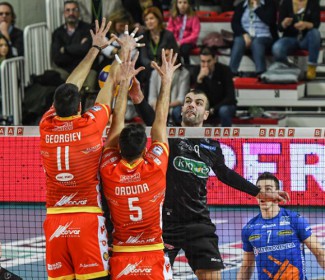 Padova-Ravenna 2-3 (24-26, 25-19, 22-25, 32-30, 13-15)