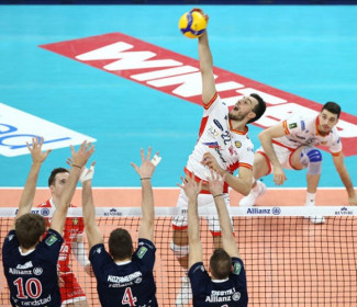 Milano-Ravenna 3-0 (25-18, 25-20, 25-18)