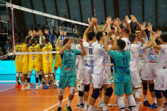 Stadium Mirandola - Geetit Bologna 3-1 (25-20, 17-25, 25-23, 25-20) -