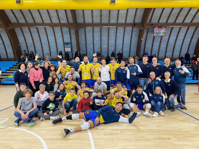Stadium Pallavolo Mirandola – Pallavolo Cremonese  (3-0) | (25-22; 25-21; 25-18)
