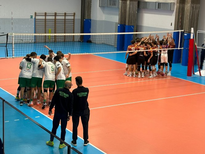Cuore Montesi Volley Pesaro, tre set punto a punto ma Falconara la spunta (0-3)