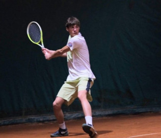 Si giocano i match del tabellone finale nel torneo Open del Ct Venustas