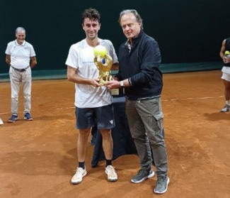 Manuel Mazza conquista il torneo Open del Circolo Tennis Meldola