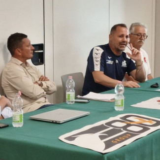La Vianese riparte con grandi ambizioni. Mister Sarnelli: "Contento della rosa"