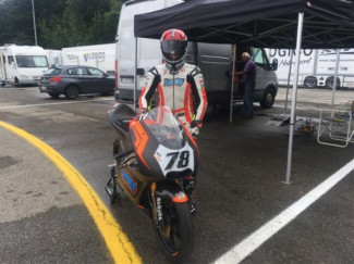 Il Lucky Racing Team a Varano con Andrea Raimondi – prima gara dopo l’intervento alla spalla.
